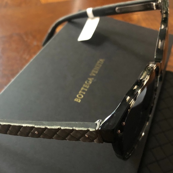 NWT - Bottega Venetta Sunglasses MSRP $495 - Picture 3 of 7